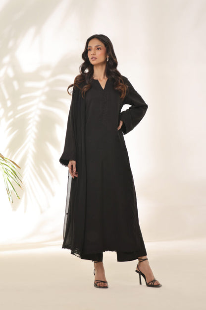 Zainab - Image 4  Zainab